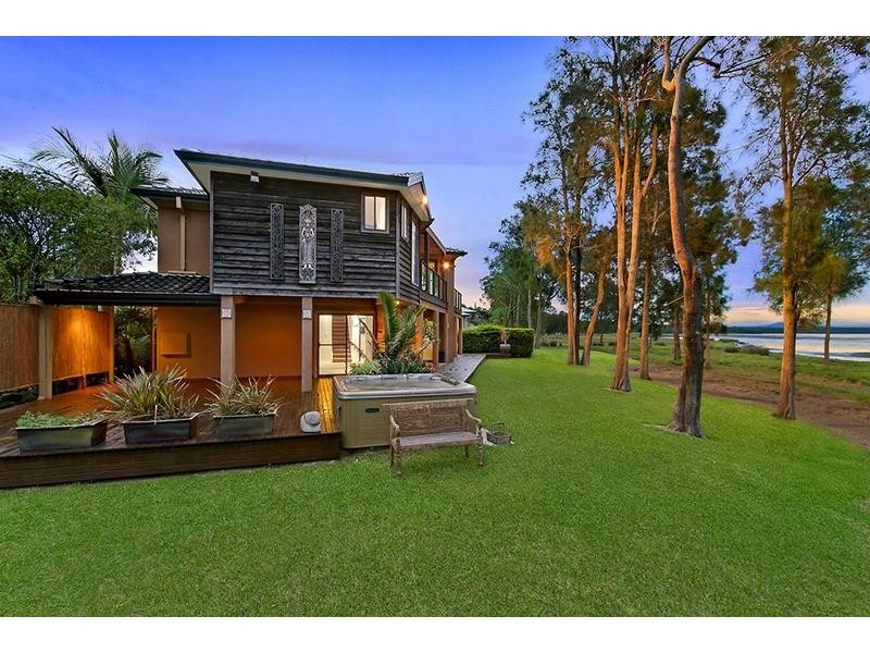 261 Geoffrey Rd, Chittaway Point NSW 2261