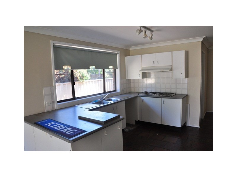 35 Wombat St, Berkeley Vale NSW 2261