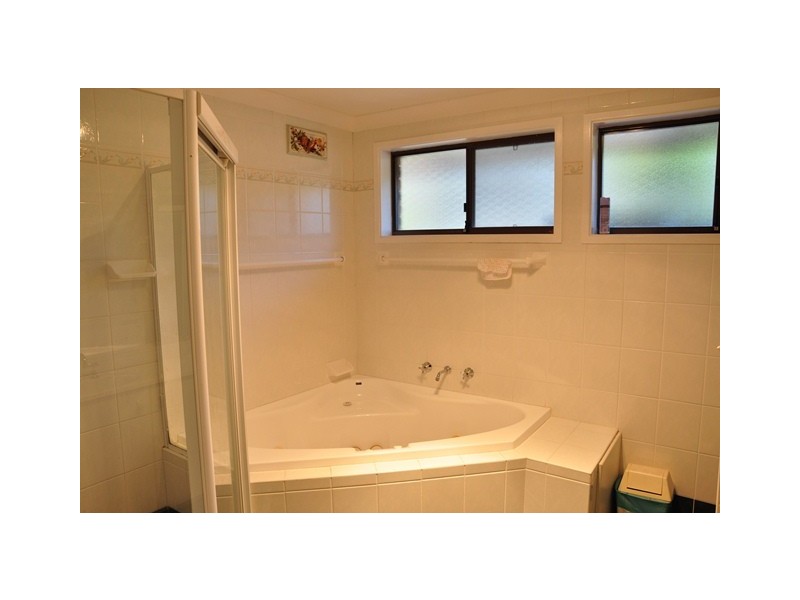 35 Wombat St, Berkeley Vale NSW 2261