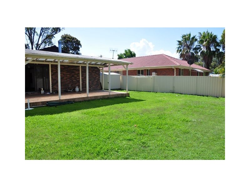 35 Wombat St, Berkeley Vale NSW 2261