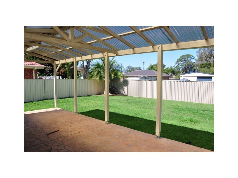 35 Wombat St, Berkeley Vale NSW 2261