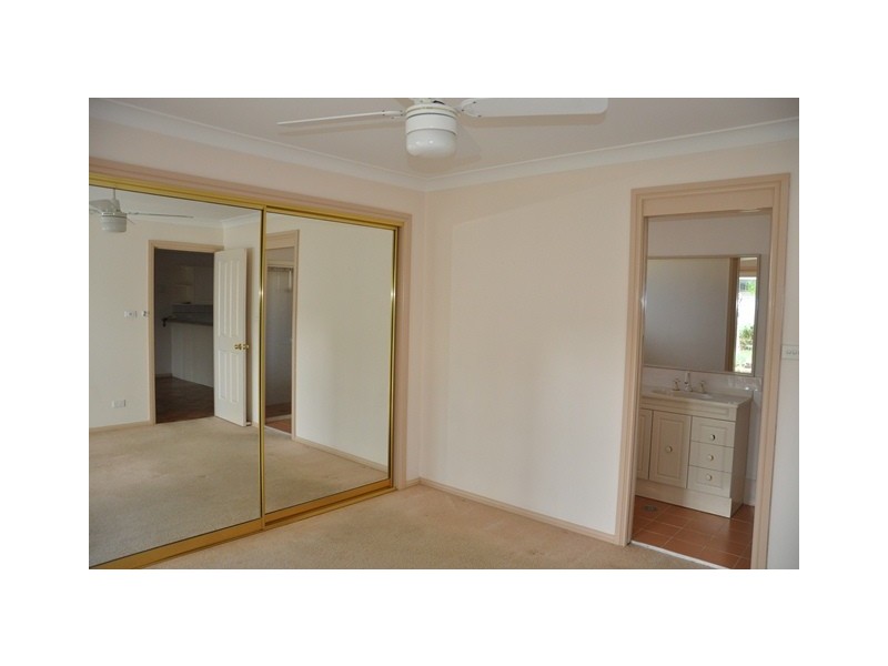 4b Dillon Rd, Wamberal NSW 2260