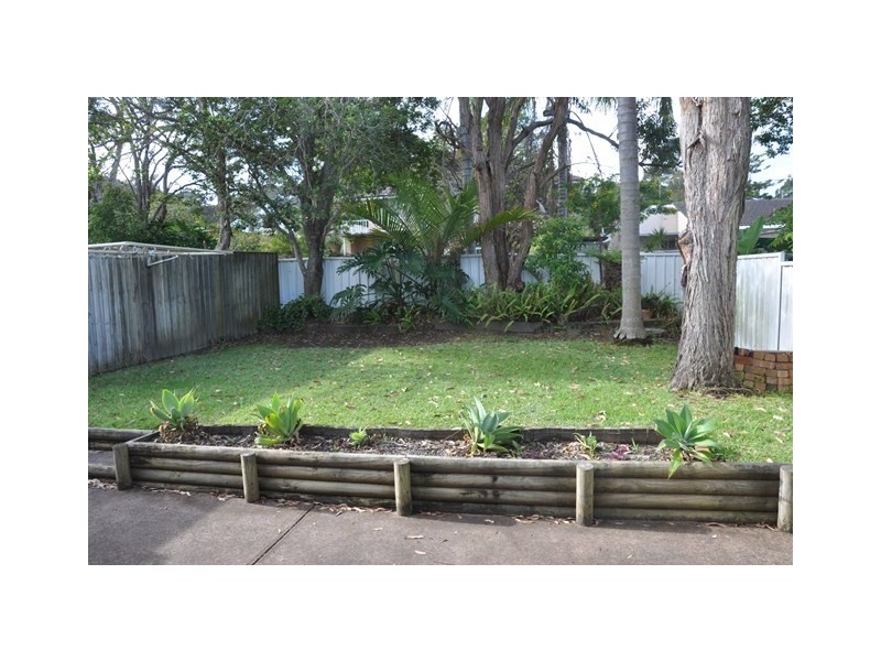 4b Dillon Rd, Wamberal NSW 2260