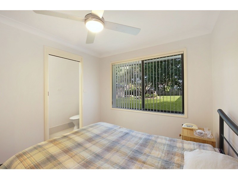 9 Bluebell Ave, Berkeley Vale NSW 2261