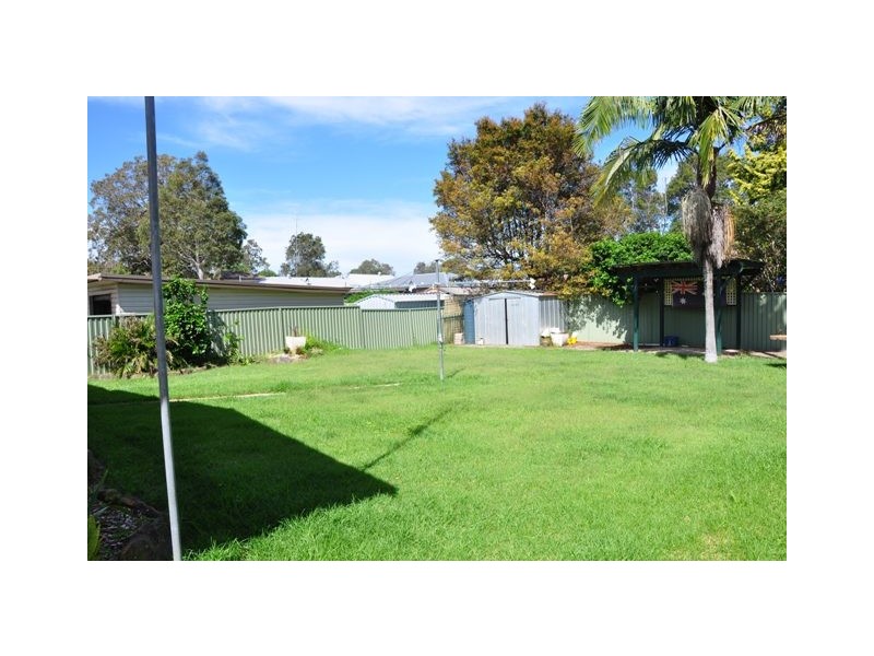 28 St James Avenue, Berkeley Vale NSW 2261