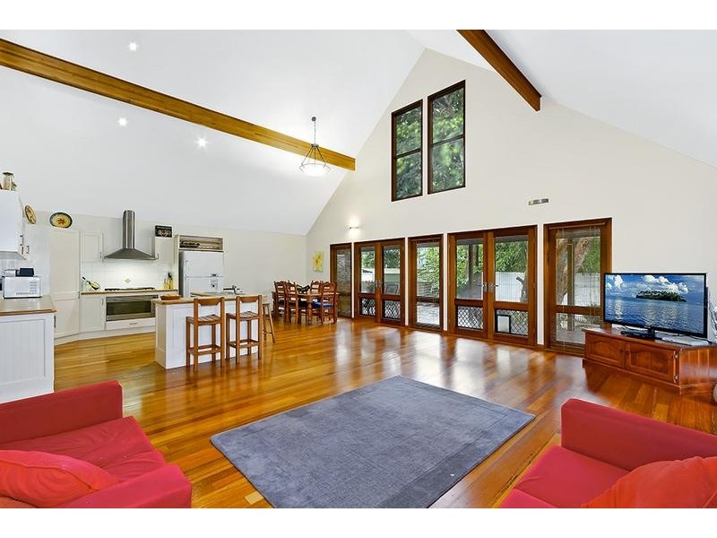 3 Lakin Street, Bateau Bay NSW 2261