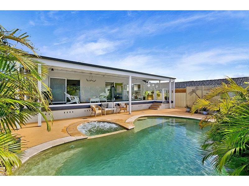 36 Manly Pde, The Entrance North NSW 2261