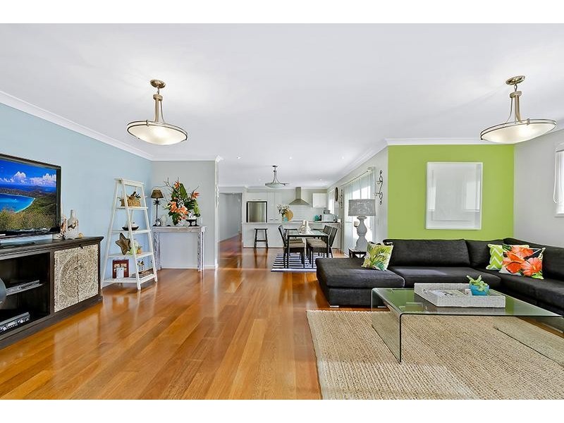 36 Manly Pde, The Entrance North NSW 2261