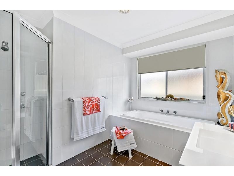 36 Manly Pde, The Entrance North NSW 2261