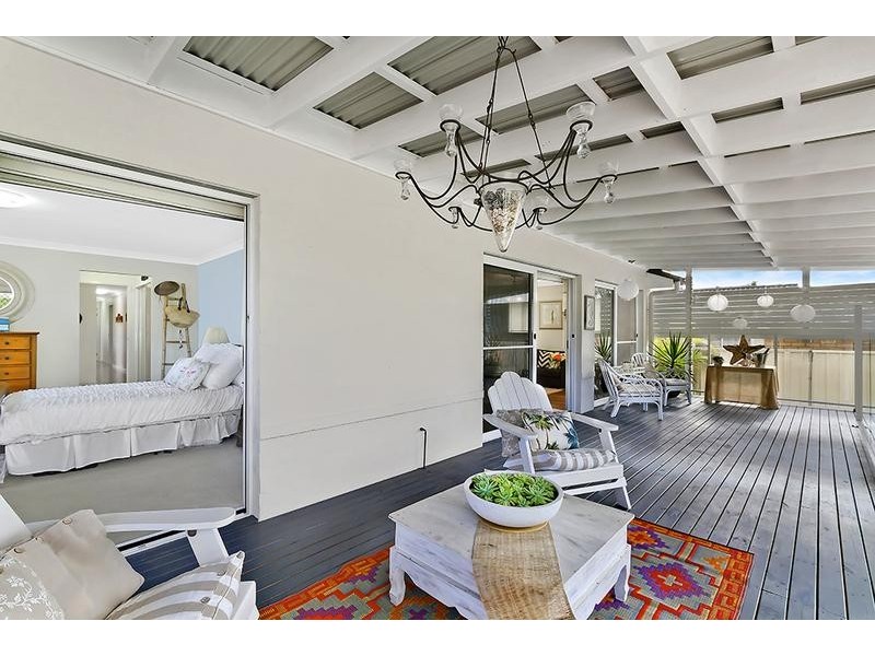 36 Manly Pde, The Entrance North NSW 2261