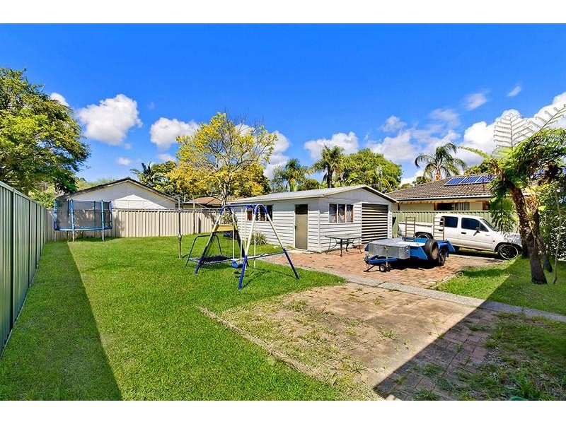 34 Buckingham Rd, Berkeley Vale NSW 2261