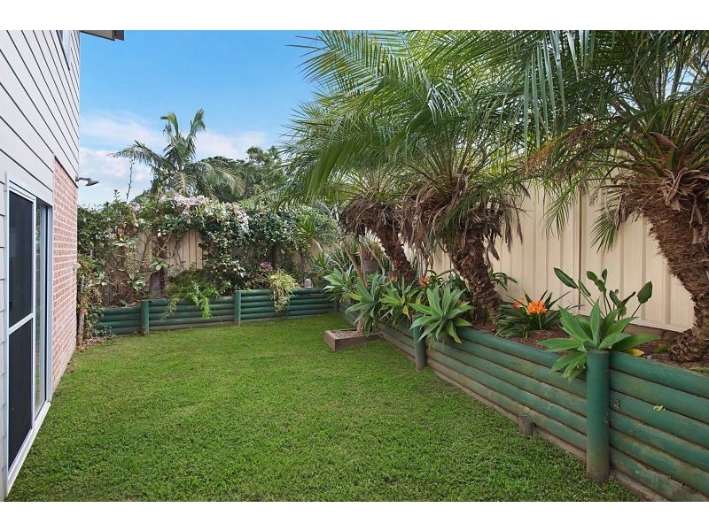 8 Oakhampton Road, Bateau Bay NSW 2261