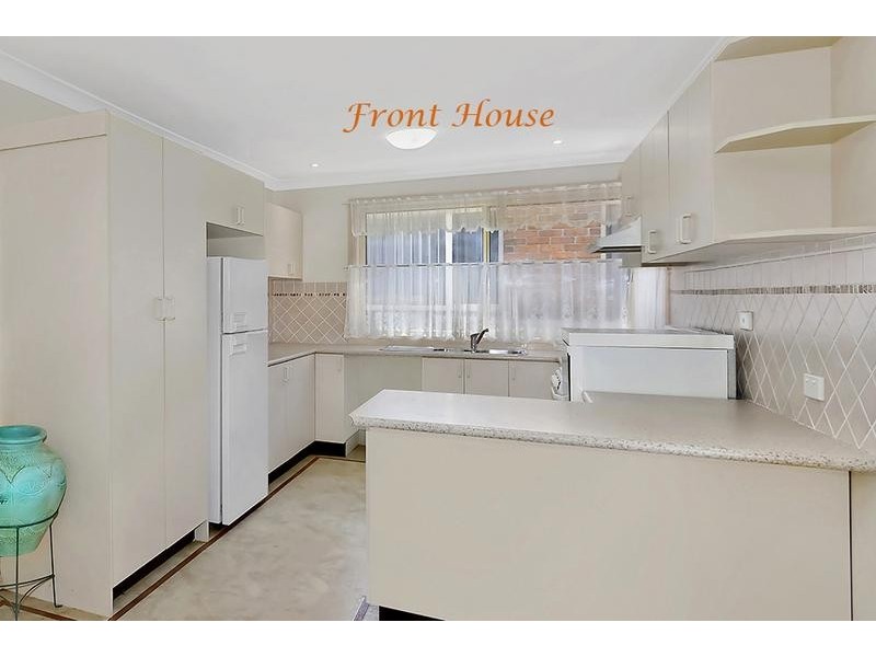 4 Davidson Avenue, Killarney Vale NSW 2261