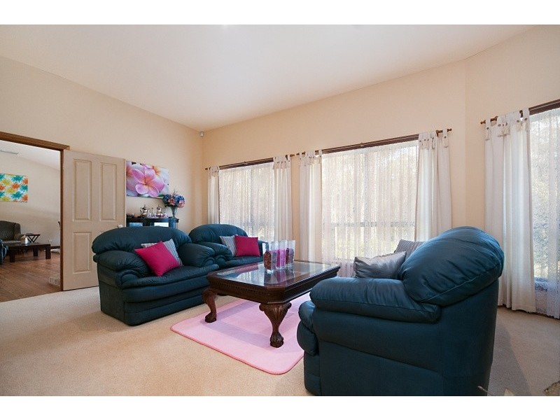 690 Dickson Road, Jilliby NSW 2259