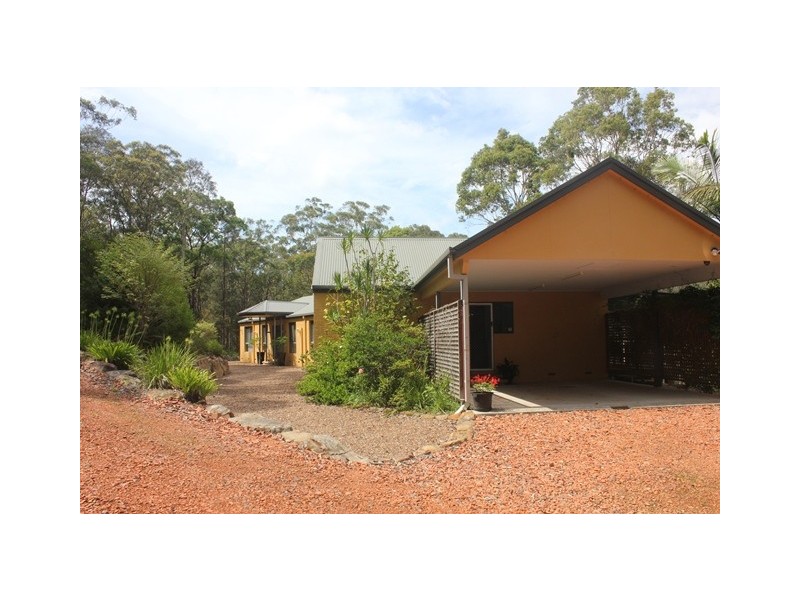 690 Dickson Road, Jilliby NSW 2259
