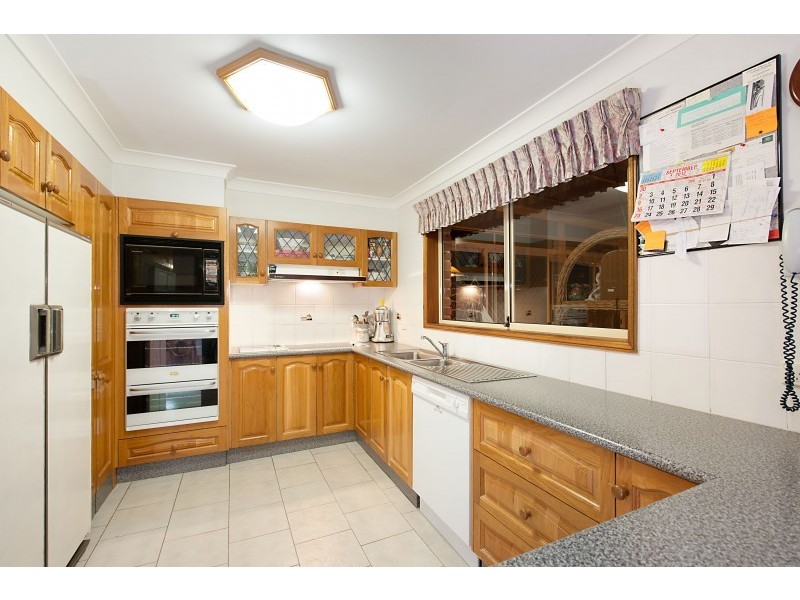 74 Rickard Street, Bateau Bay NSW 2261