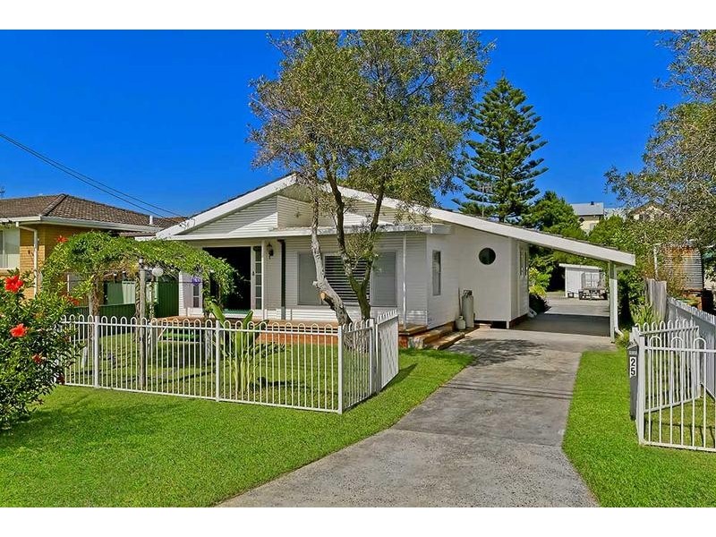 25 Coogee Ave, The Entrance North NSW 2261