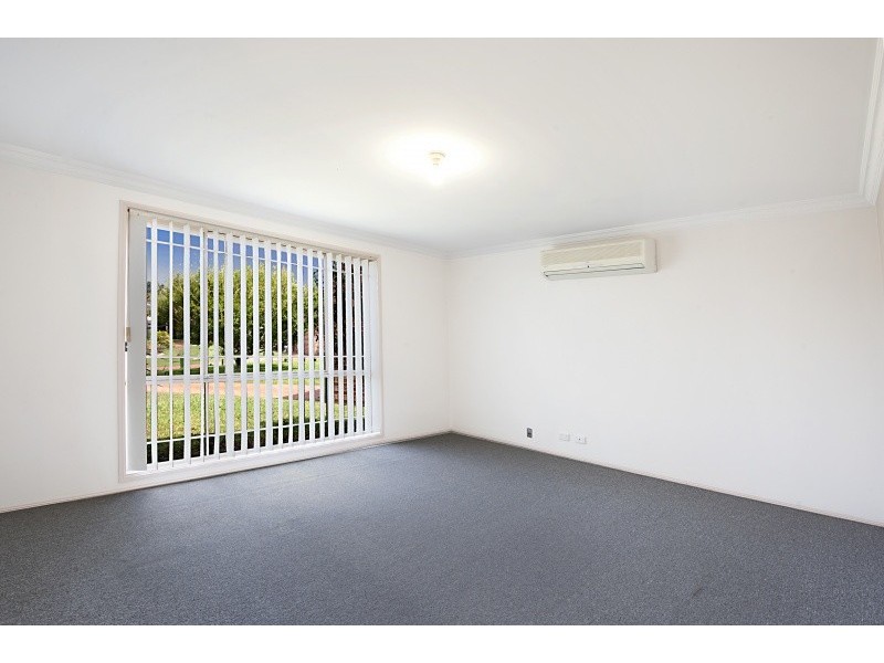 6 Clyde Close, Bateau Bay NSW 2261