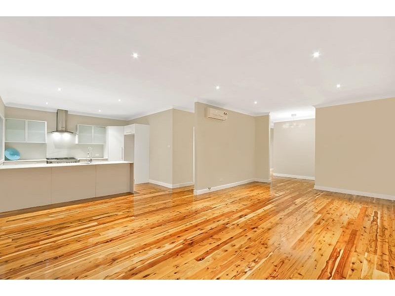 28 Kingsford Smith Drive, Berkeley Vale NSW 2261