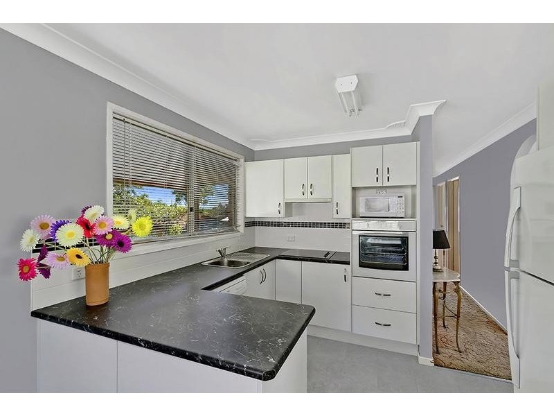 115 Seabrook Avenue, Bateau Bay NSW 2261
