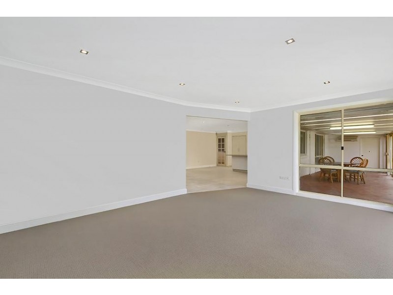 30 Macintyre Street, Bateau Bay NSW 2261