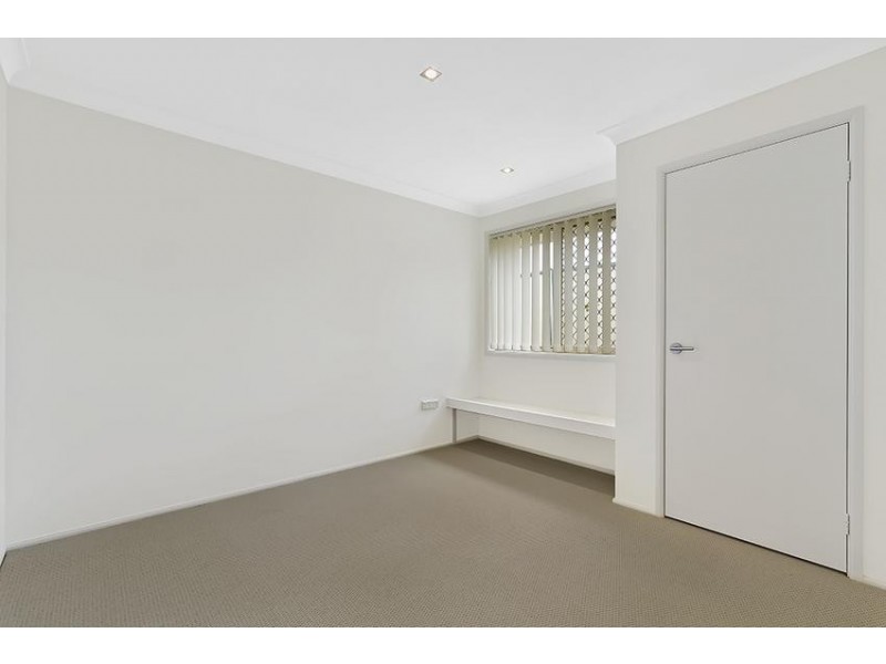 30 Macintyre Street, Bateau Bay NSW 2261