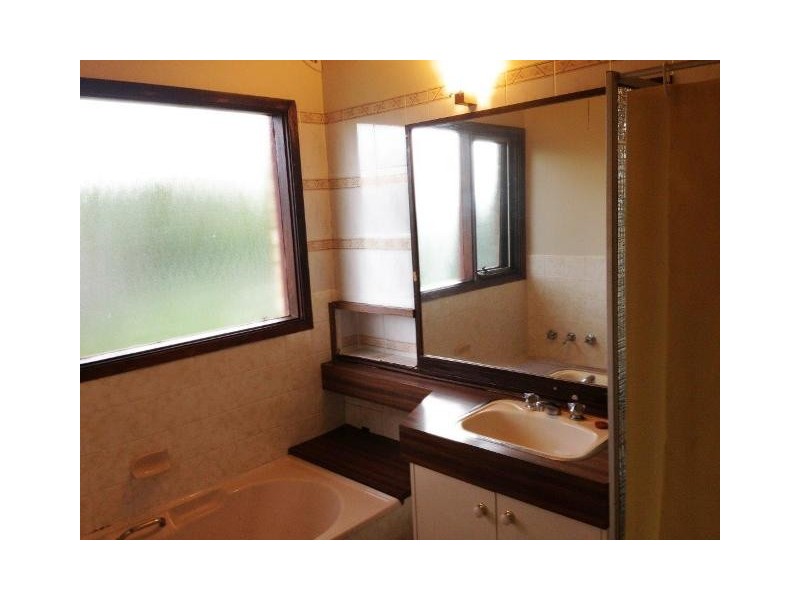 2 Lord Street, Shelly Beach NSW 2261