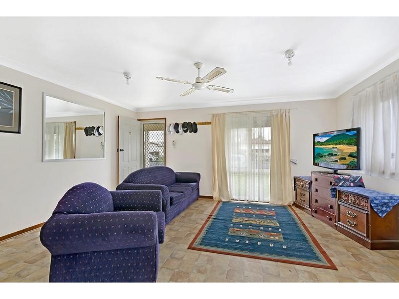 11 Manning Road, The Entrance NSW 2261