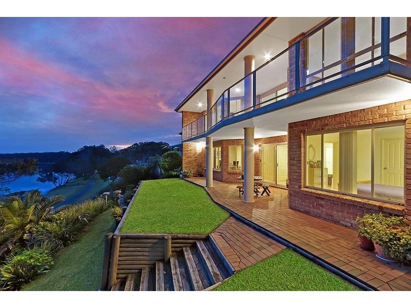 140 Diamond Head Drive, Budgewoi NSW 2262