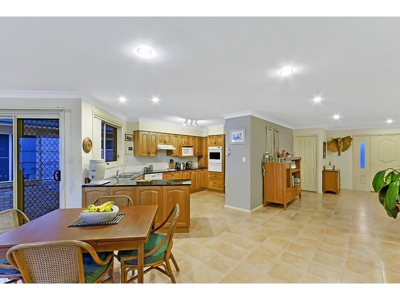 140 Diamond Head Drive, Budgewoi NSW 2262