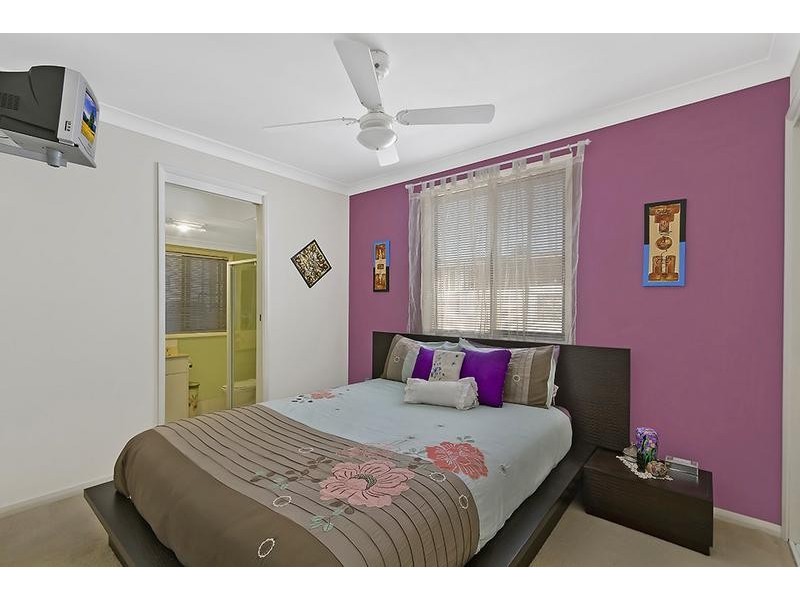 81 Kerry Crescent, Berkeley Vale NSW 2261