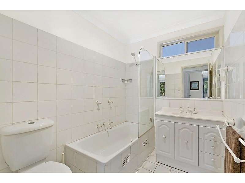 81 Kerry Crescent, Berkeley Vale NSW 2261