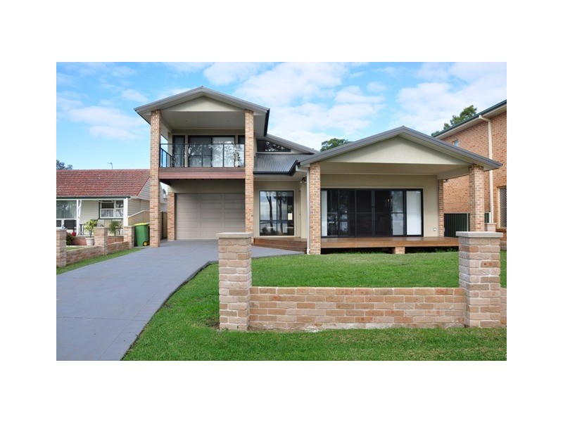 30 Lucinda Avenu, Killarney Vale NSW 2261