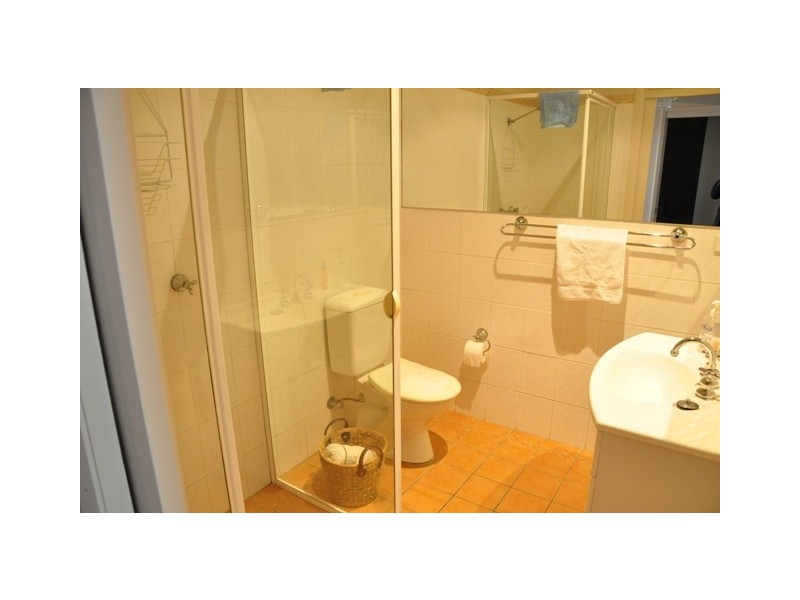 30 Lucinda Avenu, Killarney Vale NSW 2261