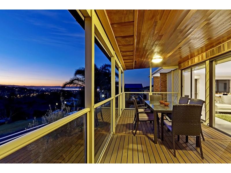 30 Kipling Drive, Bateau Bay NSW 2261