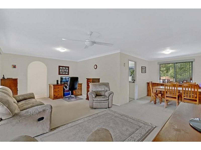 4 Sherwin Street, Berkeley Vale NSW 2261