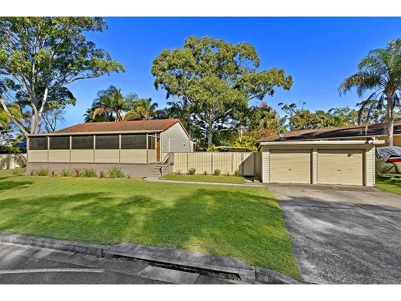 68 Kerry Cresent, Berkeley Vale NSW 2261