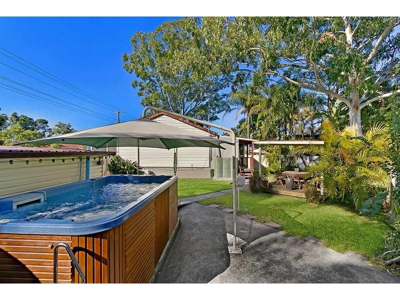 68 Kerry Cresent, Berkeley Vale NSW 2261