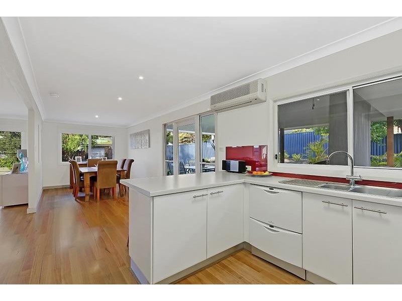 30 Mermaid Drive, Bateau Bay NSW 2261