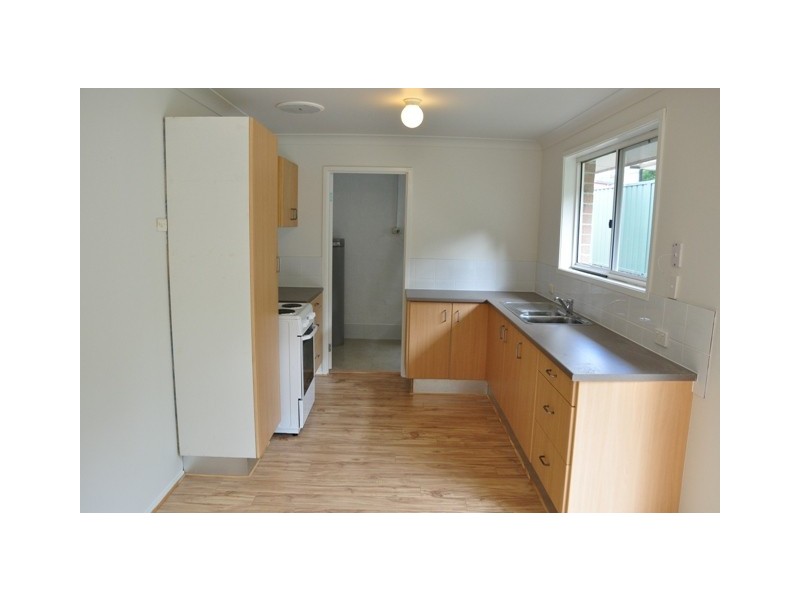 1/2 Arthur Drive, Wyong NSW 2259