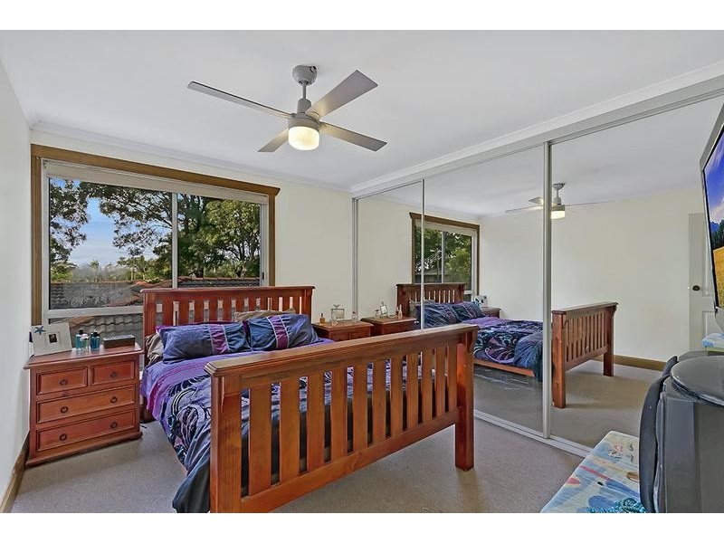 24 Elaine Avenue, Berkeley Vale NSW 2261