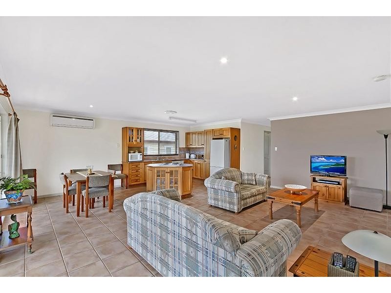 1/76 Hutton Road, The Entrance North NSW 2261
