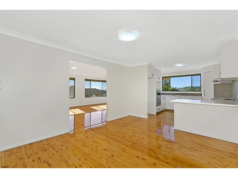 6 Vista Parade, Bateau Bay NSW 2261