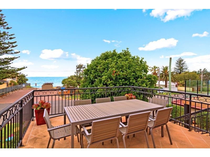 25 Werrina Parade, Blue Bay NSW 2261
