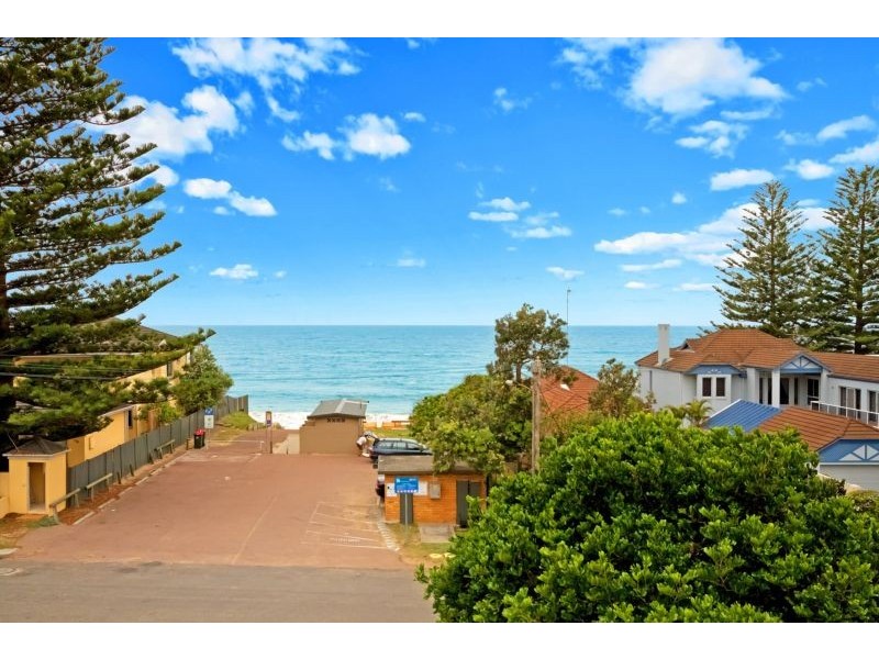 25 Werrina Parade, Blue Bay NSW 2261