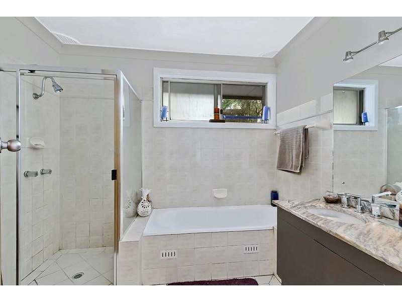 198 Lakedge, Berkeley Vale NSW 2261