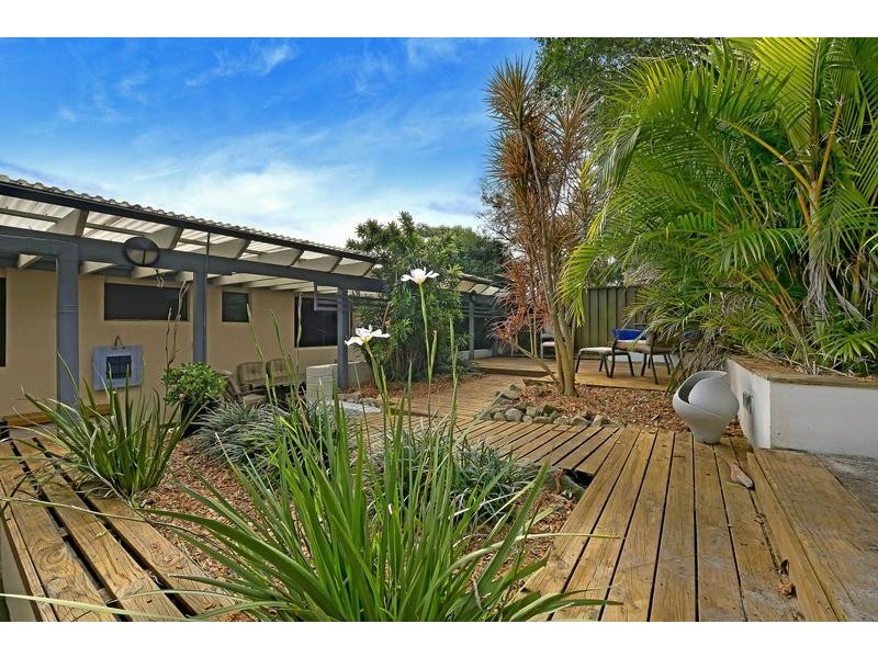 18 Wordsworth Avenue, Bateau Bay NSW 2261