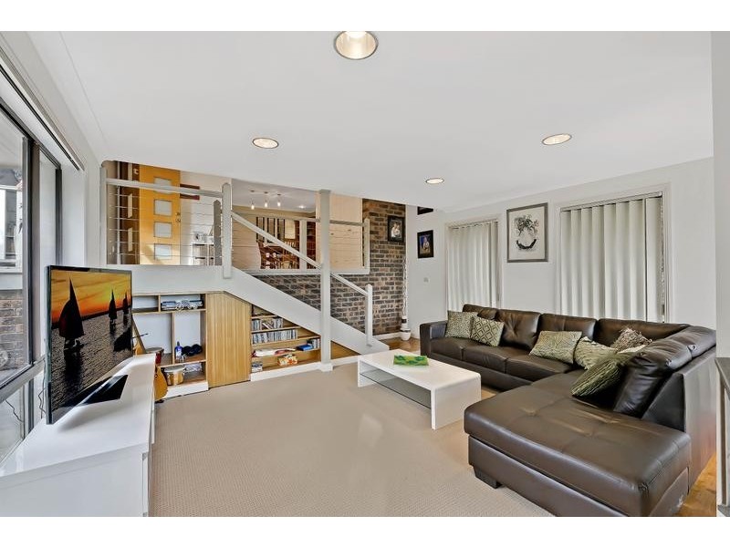 18 Wordsworth Avenue, Bateau Bay NSW 2261