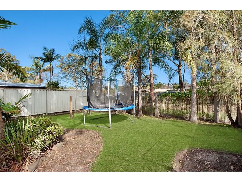 17 Brenda Crescent, Tumbi Umbi NSW 2261