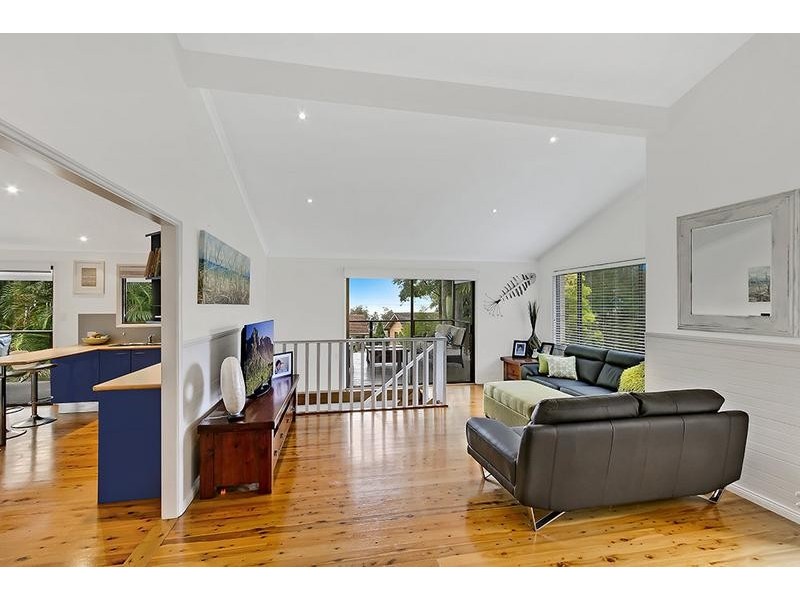 9 Kenmare Avenue, Berkeley Vale NSW 2261